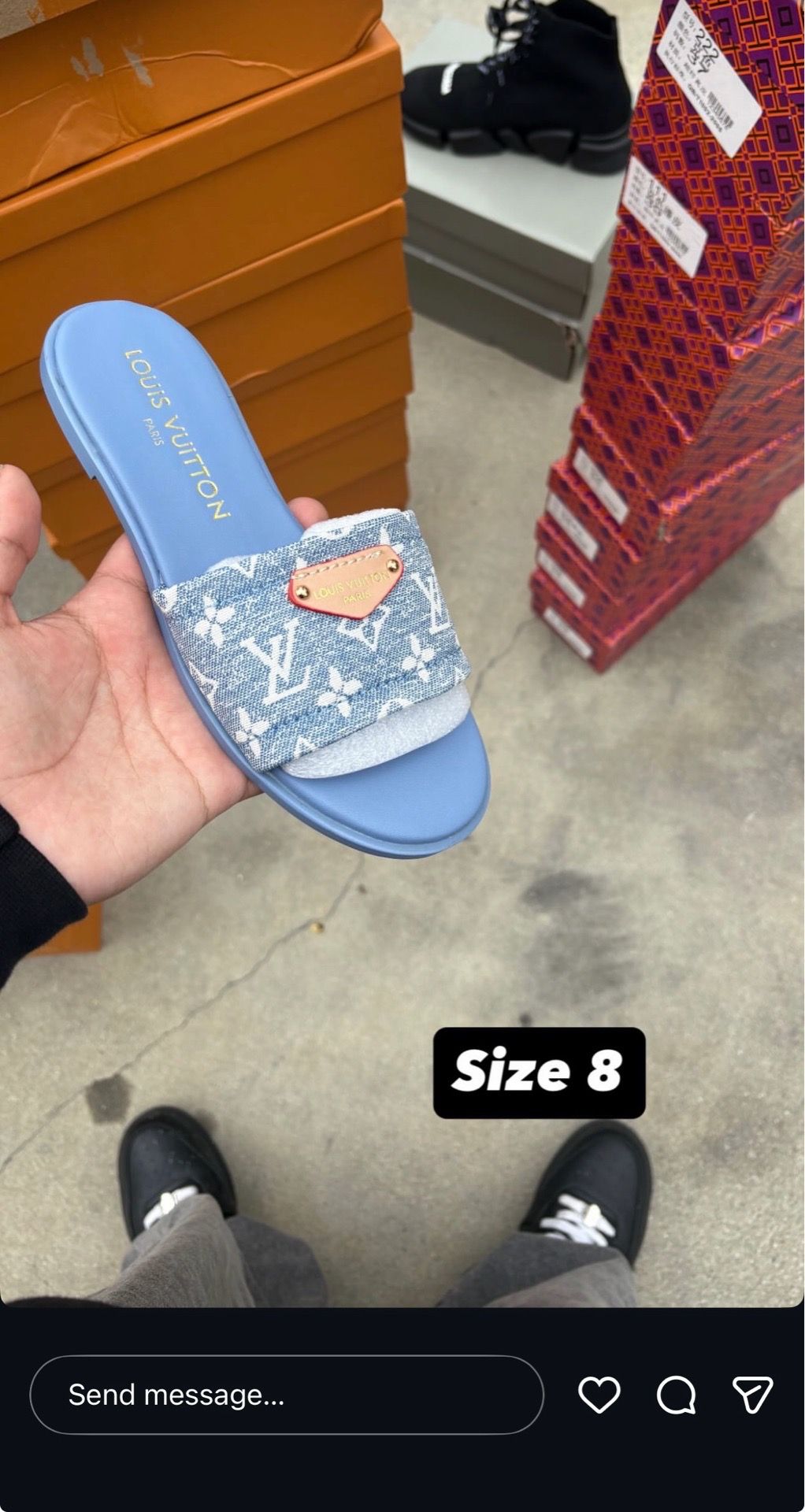 LV sandels