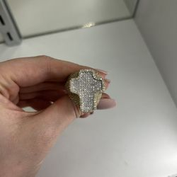 New Ring 14kt gold with natural diamonds 