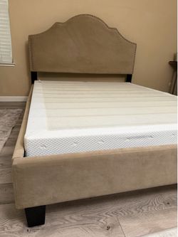 Queen bed frame and metal box spring