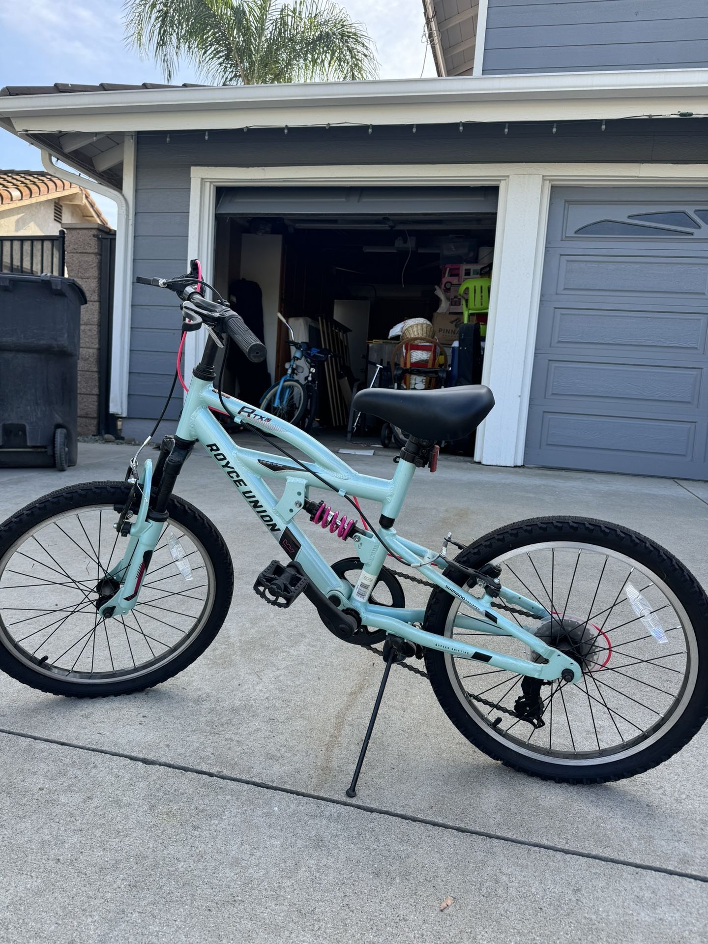 blue girls bike