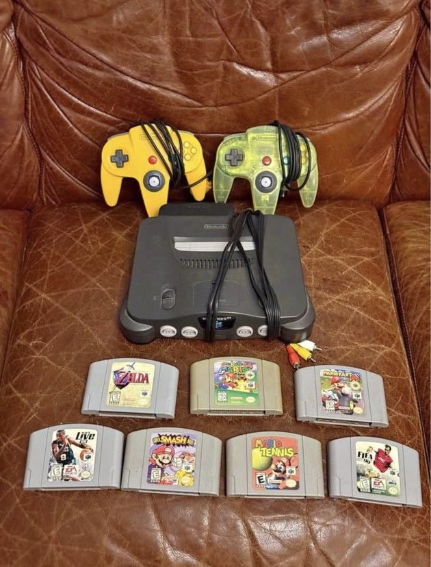 Nintendo 64 Console + 7 Games