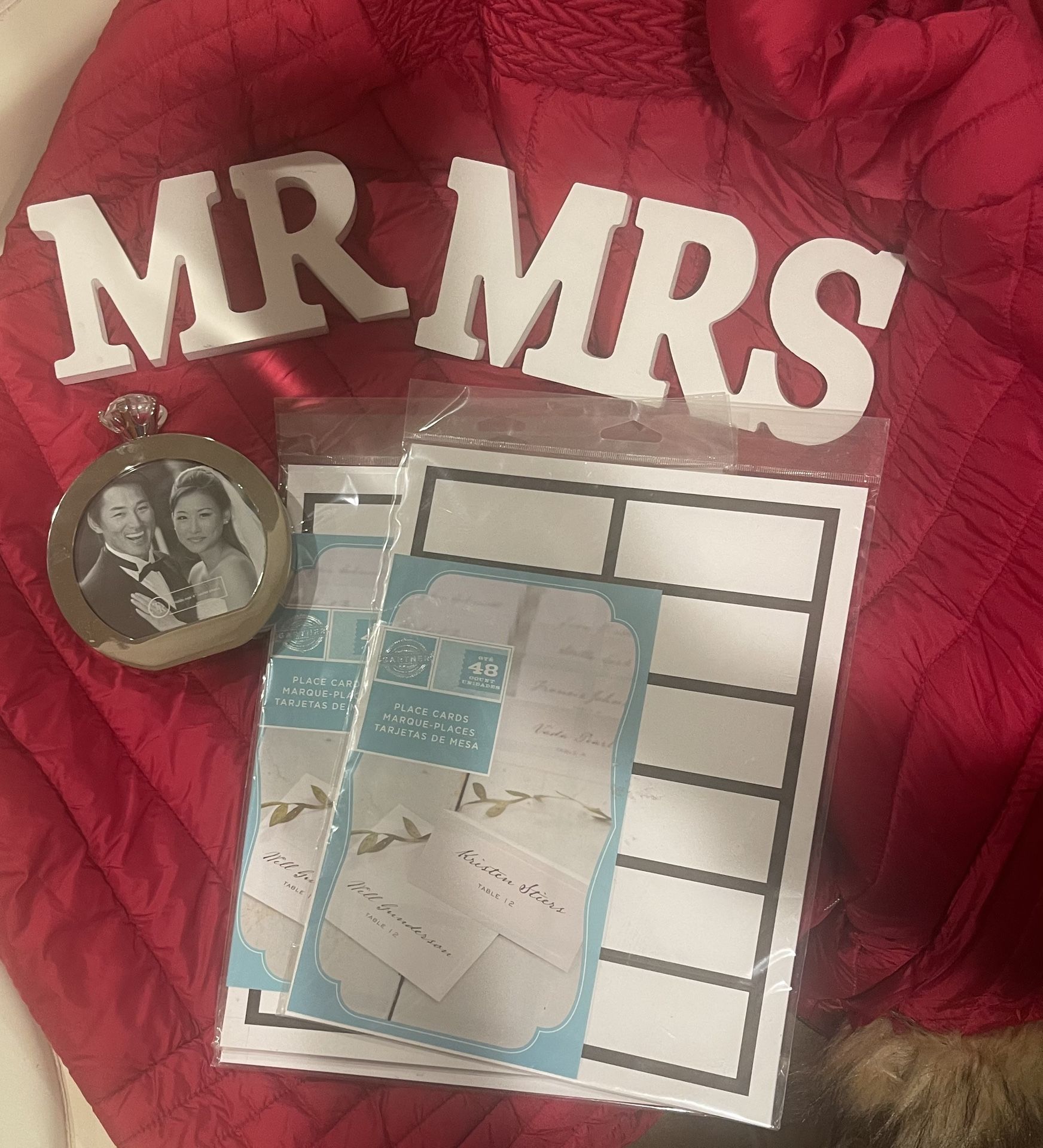 Wedding Items, Frame, &2pks. Placecards