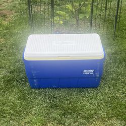 IGLOO,ICE CHEST,COOLER