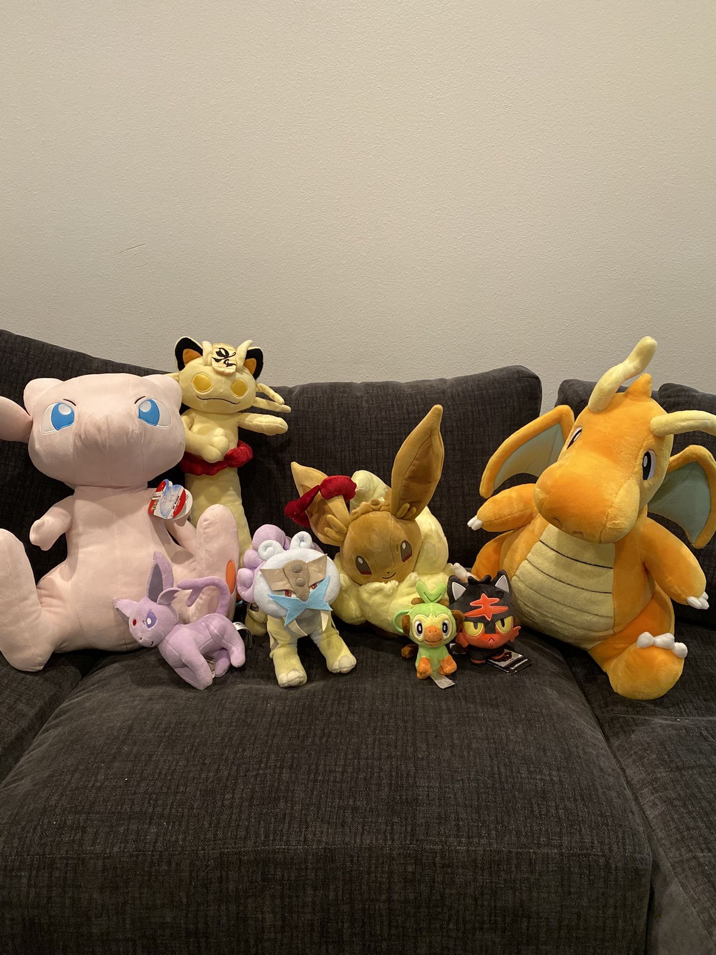 Pokémon Plushie LOT