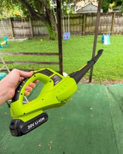 35$ Cordless Leaf Blower