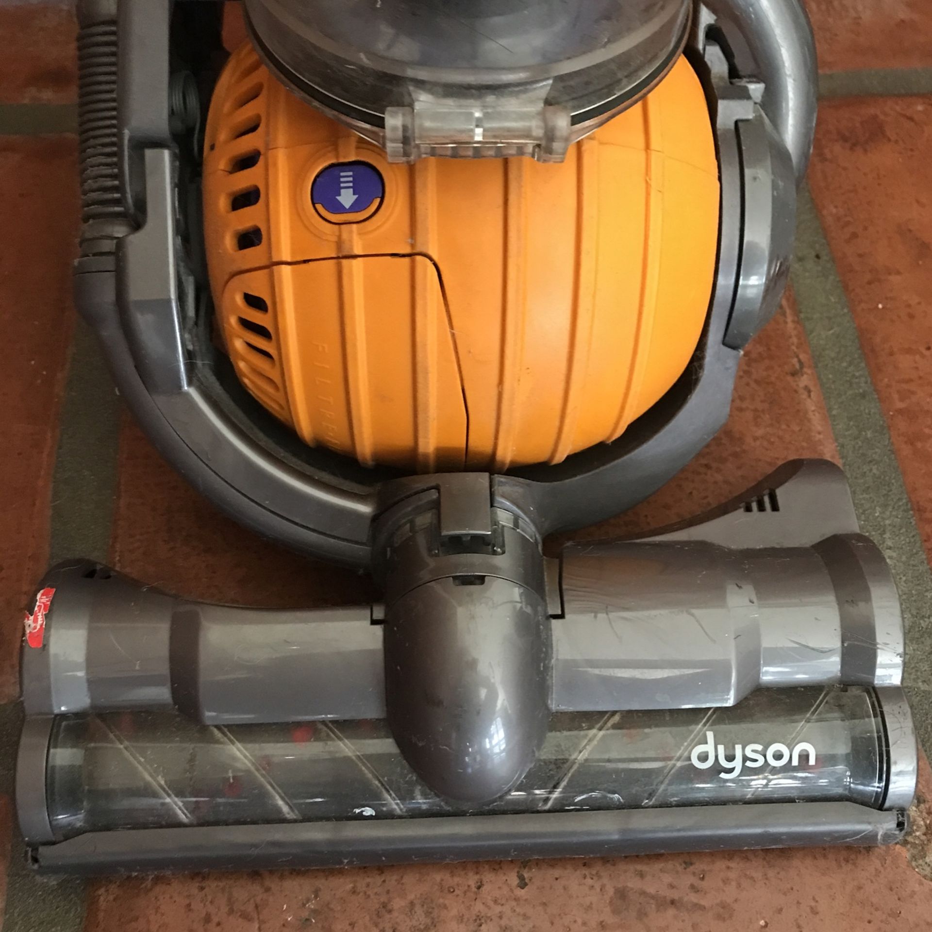 dyson ball DC24 vaccum