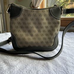 Dooney & Bourke Bag