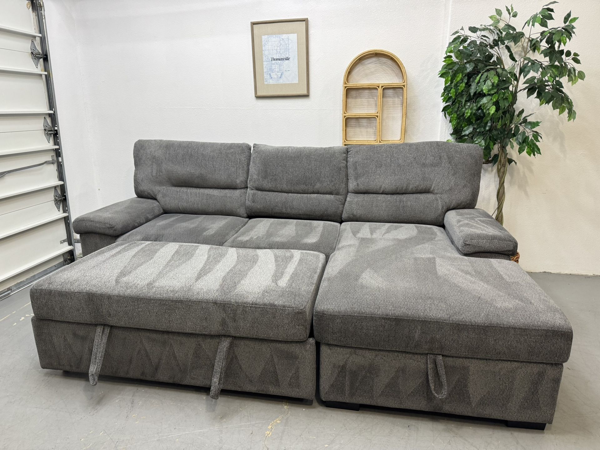 Sectional Sofa• Bed• Storage