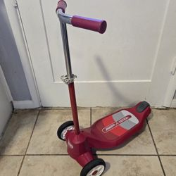 Radio Flyer Grow With Me Scooter 
