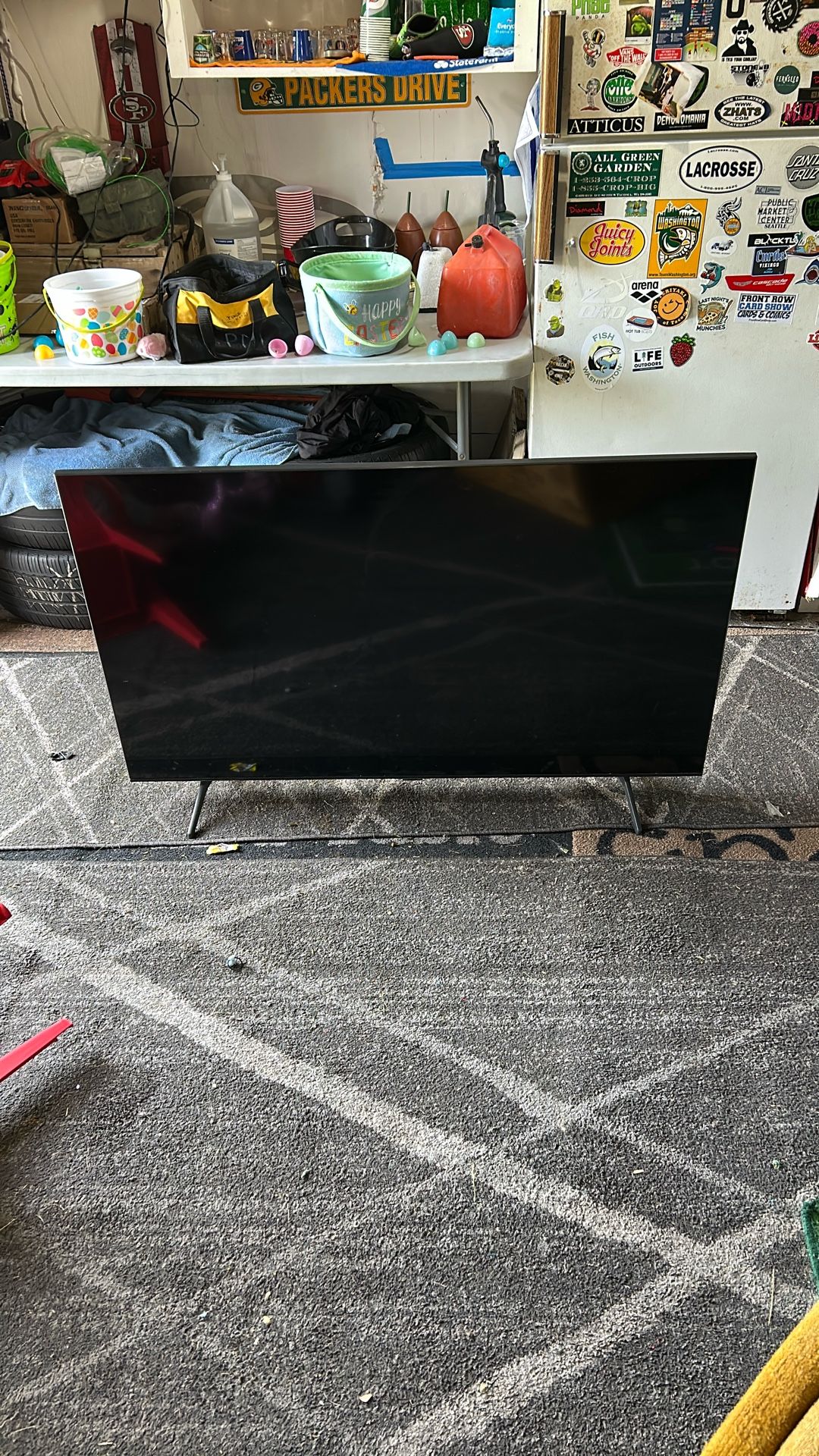 Free Tv Broken For Parts.