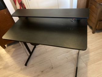 Free desk