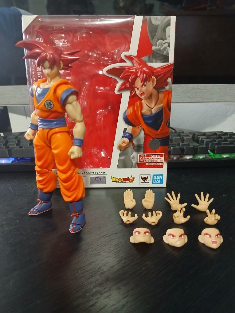 Bandai Tamashii Nations S.H. Figuarts Super Saiyan God Son Goku 