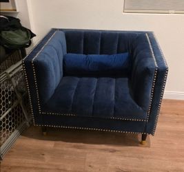 Blue couch/sofa