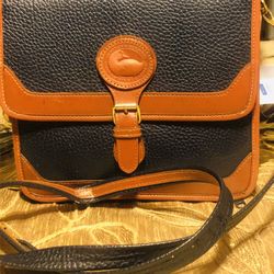 Vintage  Dooney  & Bourke  Crossbody  Purse  All Weather  Leather 