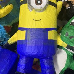 Minion Mini Piñata