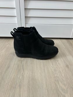 Sorel Black wedge booties