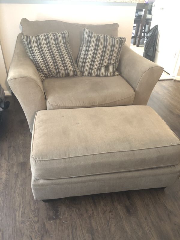 Chair in a Half & Ottoman for Sale in Houston, TX - OfferUp