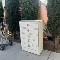 White 5-Drawer Chest! 