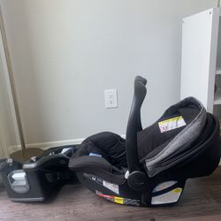 Graco Infant Car Seat And Graco Base - 