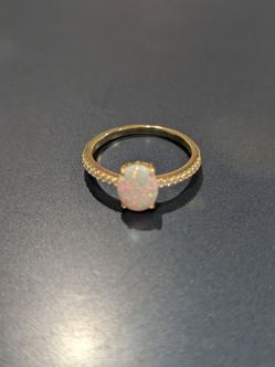 Sterling ring with Opal