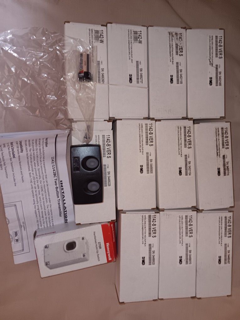 DMP 1142-B Two-Button Wireless Holdup Transmitter Lot With 11