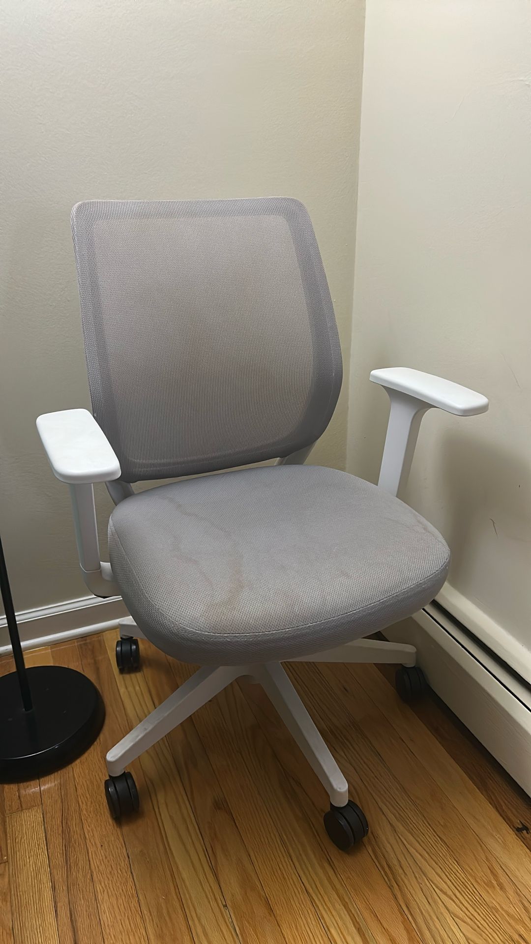 Union Staples Essentials Ergonomic Fabric Swivel Task Chair, Gray