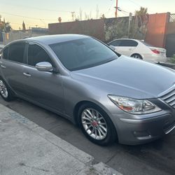 2010 Hyundai Genesis