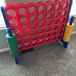 Giant Connect 4 Game