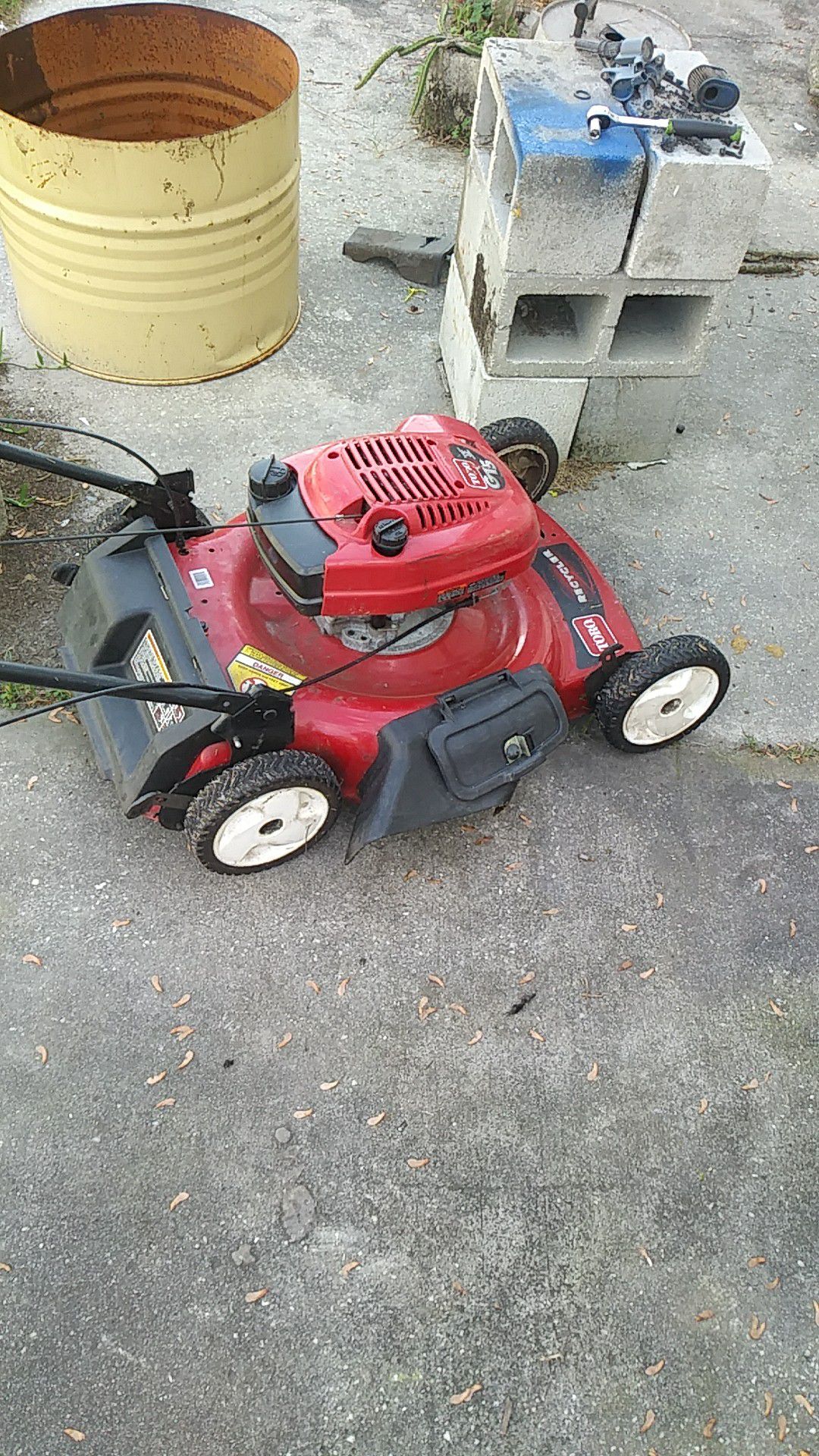 Toro self propell lawn mower