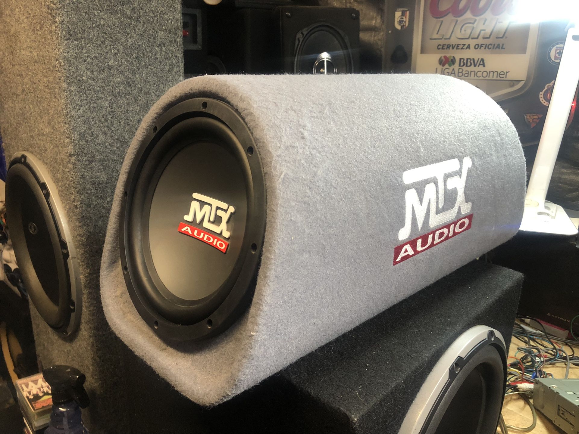 8 Inch MTX AUDIO Amplified Bazooka BASS TUBE 