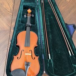 Rossetti String Instruments 4/4 Real Maple Violin w/ 2 Bow’s & Rosin. Read Desc