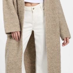 Guess BENICO BOUCLE Long Cardigan Sweater Small. Orig. Price 209, Never Worn No Tag