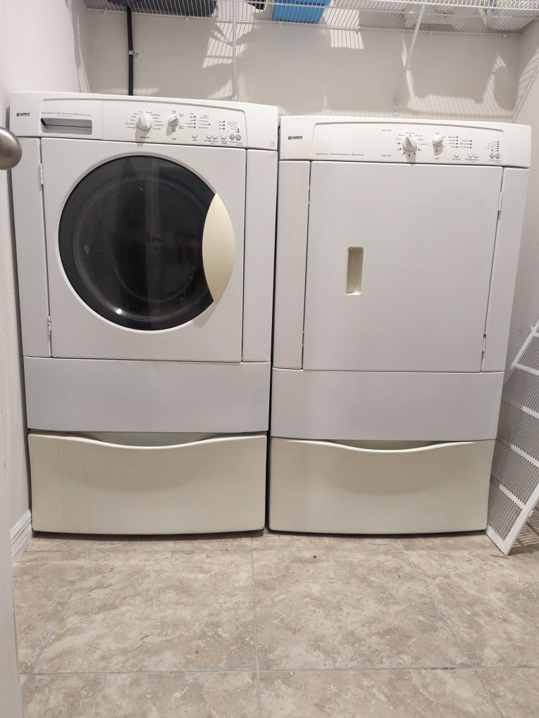 Kenmore Washer And Dryer with Pedestals