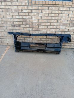 2003-09 Hummer h2 radiator support