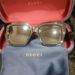 Black GG Sunglasses With Gold Trim