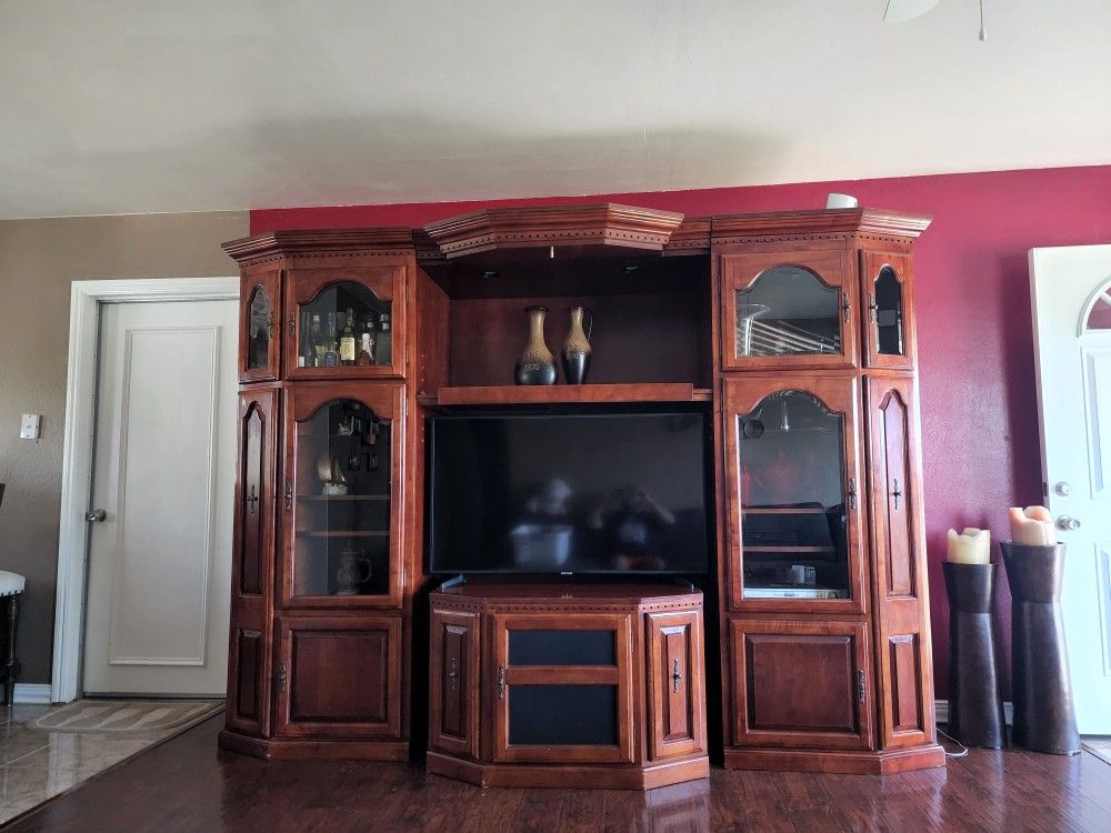 Tv Entertainment Center