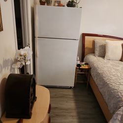 Kenmore Refrigerator 