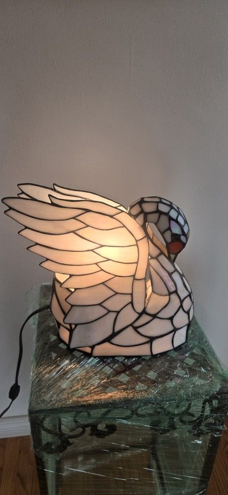 Tiffany Style Stained  Glass Lamp Vintage