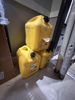 Diesel Fuel Cans (5gallon each)