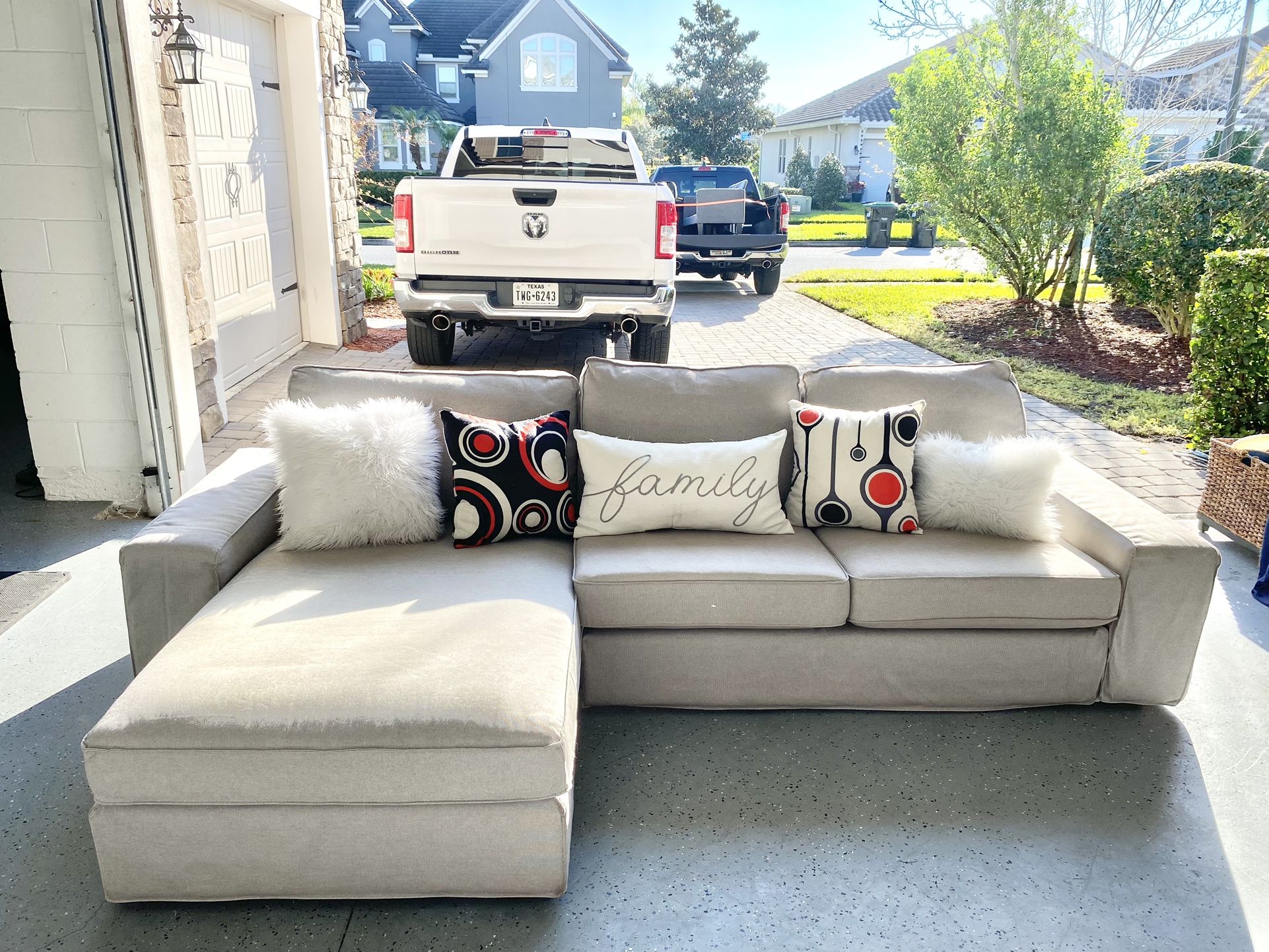 Grey Sectional Sofa / Chaise