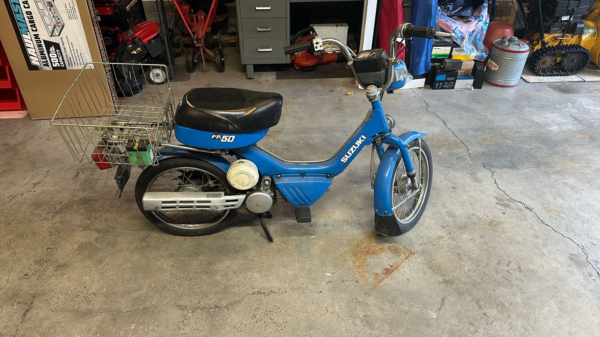 FA 50 Suzuki Scooter Need s Work As IS