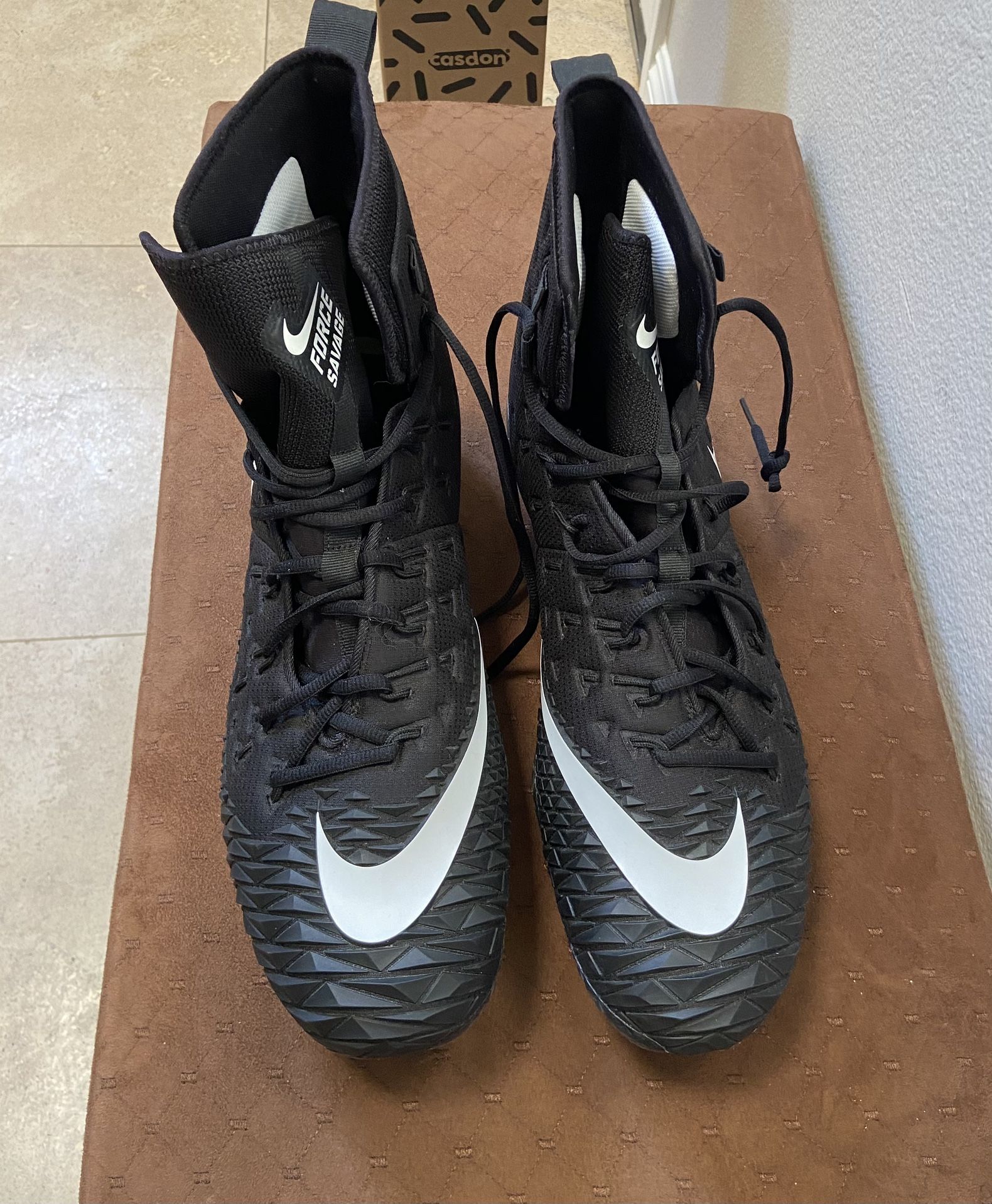 Men’s Nike Force Savage Lineman Cleats