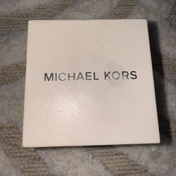 Michael Kors Gold Watch – Needs Battery!