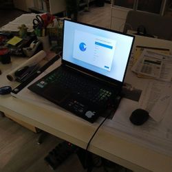 MSI GE75 Raider Gaming Laptop w/ Charger