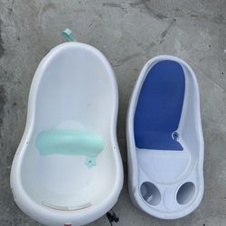 2 Baby Bath Tubs