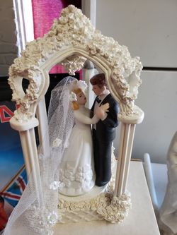 Wedding cake ornament
