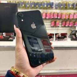 iPhone XR 64GB UNLOCKED✔️