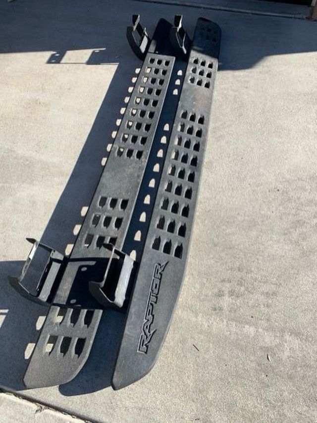 Ford F150 & Ford Raptor Side Steps
