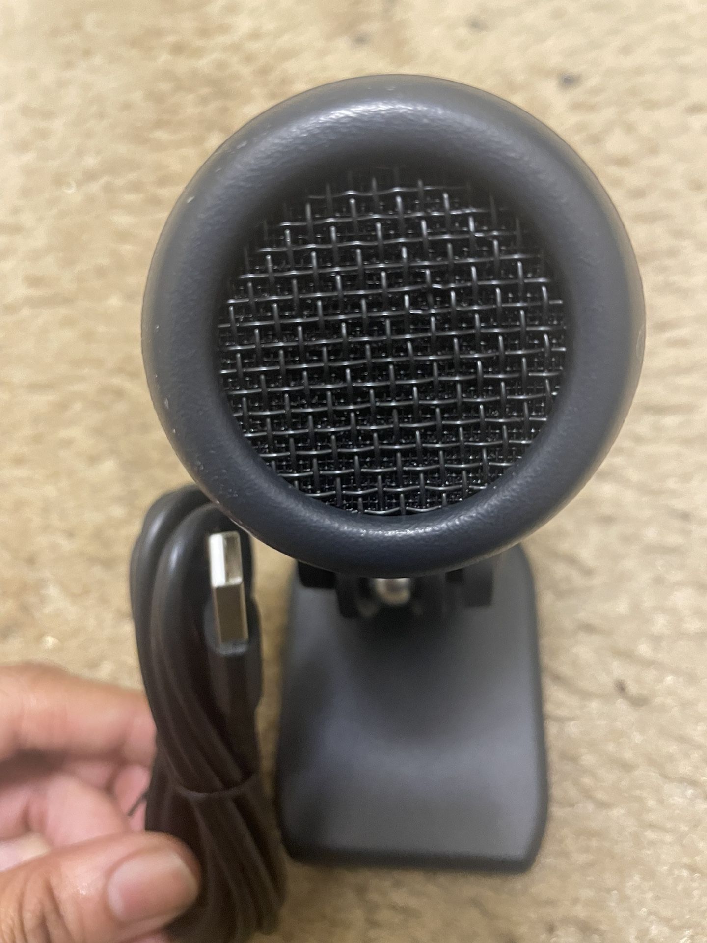 Microphone