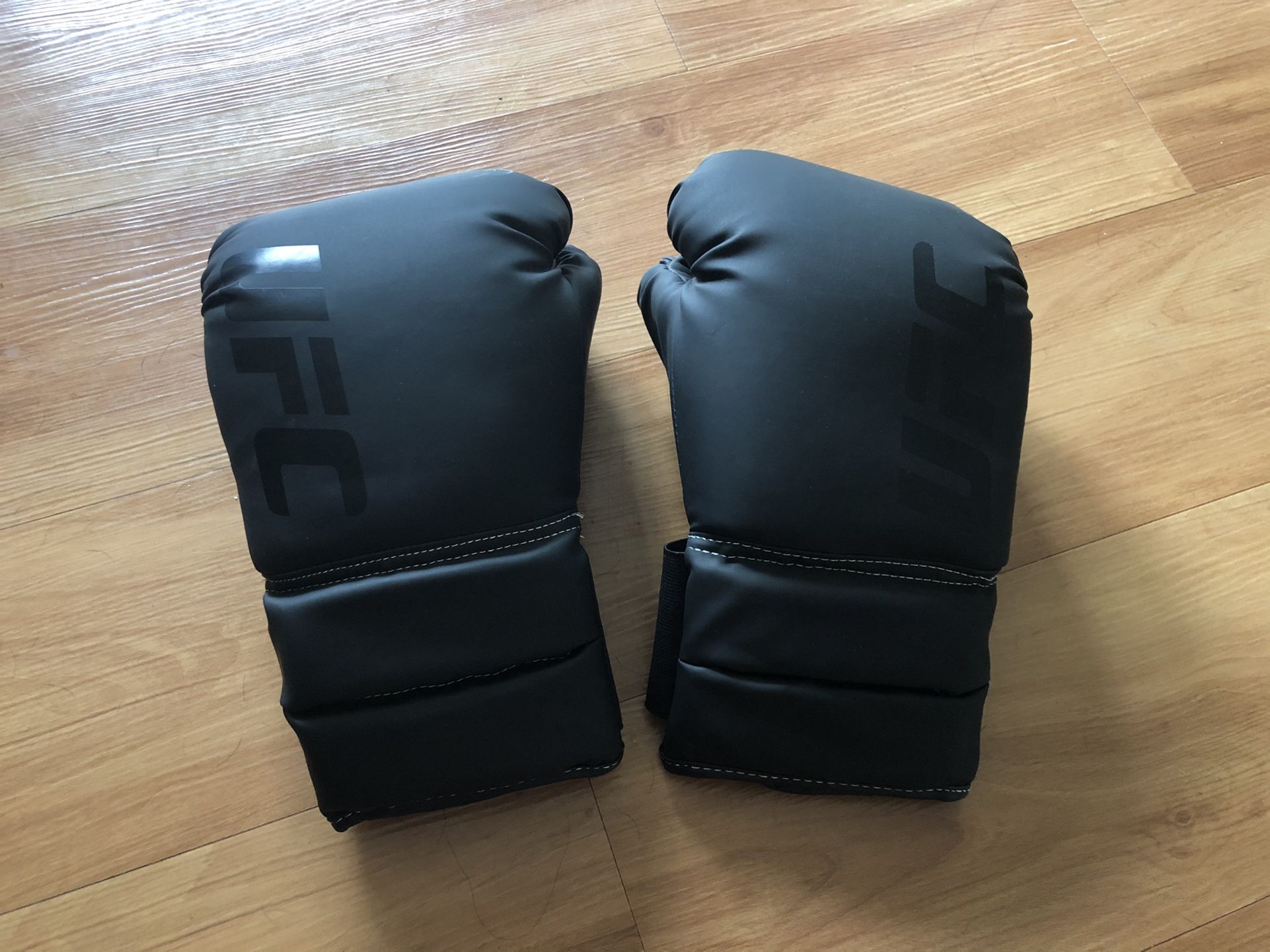 ufc boxing gloves